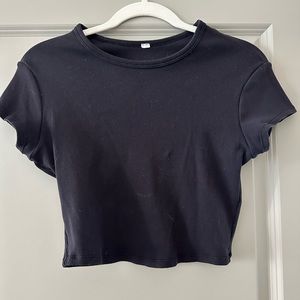 Alo short sleeve crop top,size L